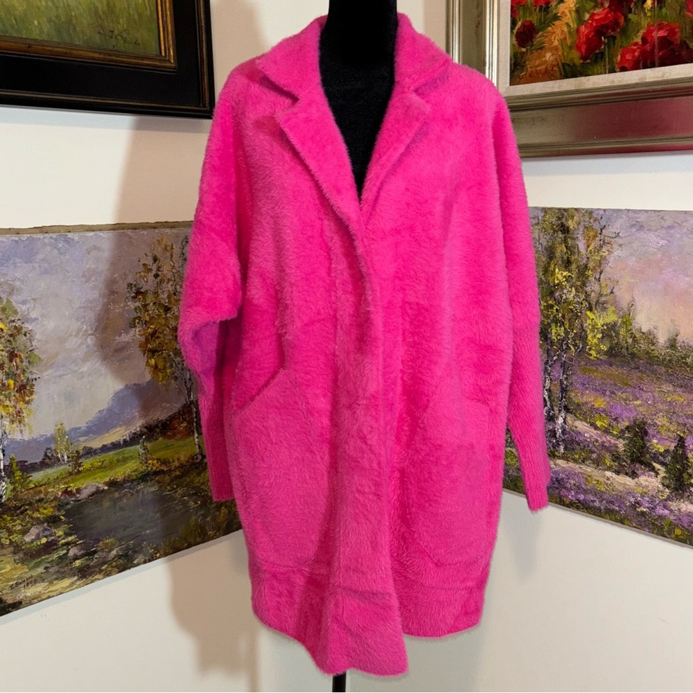 🐠 NWT Fuzzy jacket one size fits L
